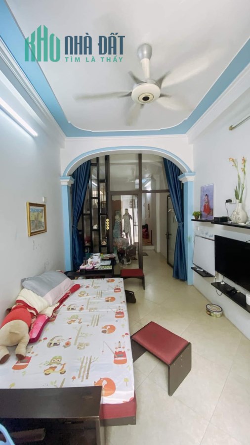 Bán nhà Cổ Nhuế 68m2, 4T, 4.6m, 5.3 tỷ, 3 mặt thoáng, Từ Liêm.