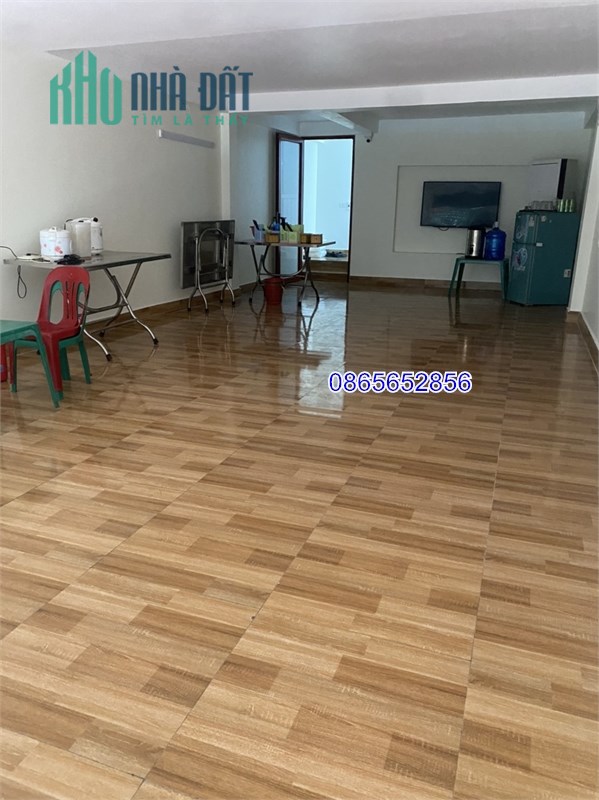 Cho thuê mặt bằng kinh doanh tại làn 2 Lãm làng, Vân dương
