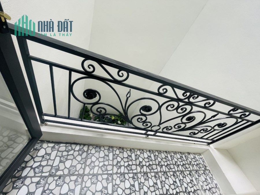 BÁN GẤP nhà Ngô Sĩ Liên 37m2 chỉ 3.5 tỷ
