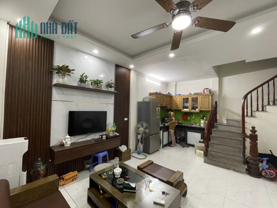 Nhà kim giang thanh liệt 31m2 x5T - giá 3.2 tỷ - oto đỗ cửa nhà