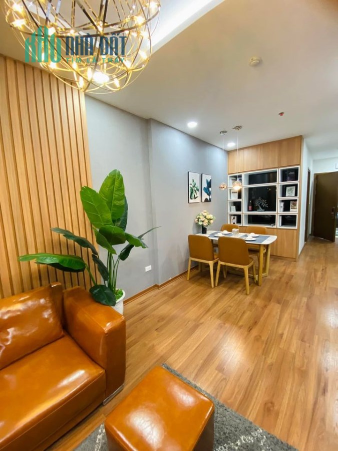 Ra Căn đẹp nhất view Bể Bơi nhìn thẳng thành phố liên hệ em quý