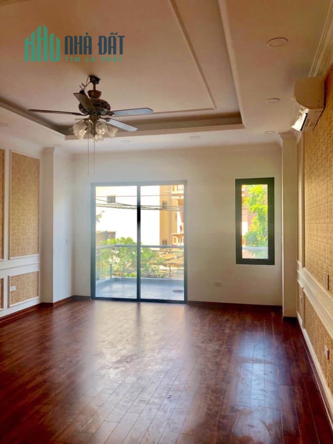 Hẻm Xe Hơi Tránh Phạm Ngọc Thạch 4 Lầu BTCT Full Nội Thất Cần Bán Gấp
