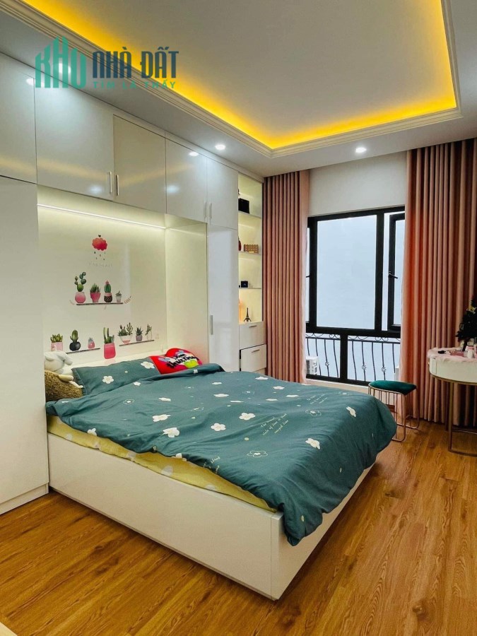 Lô góc Yên Hoà, 50m ra phố, ngõ to, nhà đẹp, 34m x 5T, chỉ 3.75 tỷ