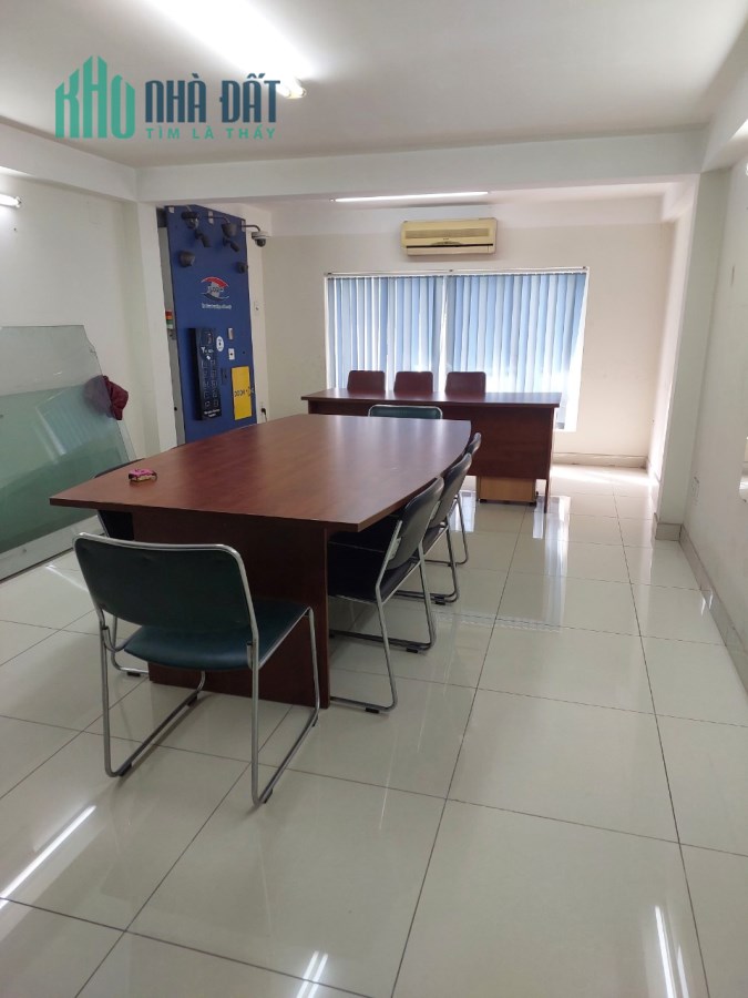 Cho thuê Văn phòng tầng 1 và tầng 2 tại trung tâm Phường Tân Định Q1