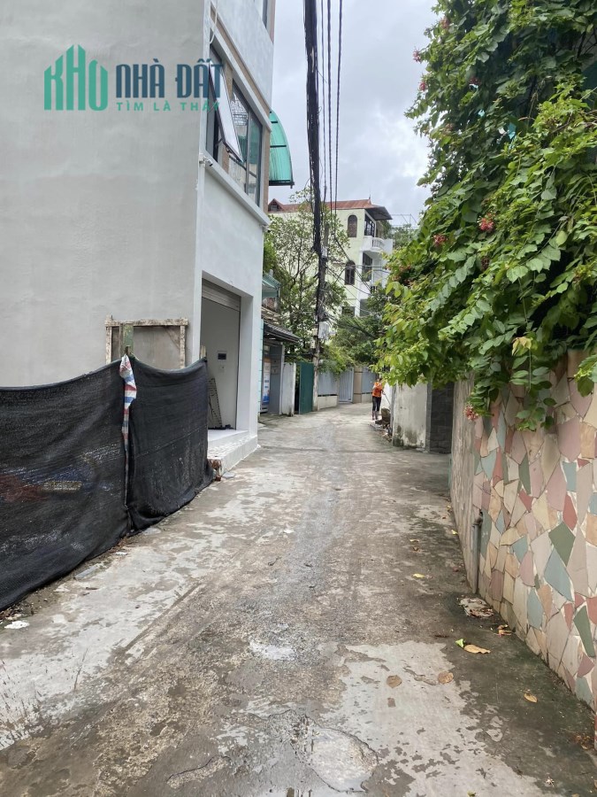 BÁN ĐẤT ĐÀM QUANG TRUNG LONG BIÊN, 40M2 GIÁ 3,1 TỶ, XÂY MỚI VIEW CẦU VĨNH TUY 2