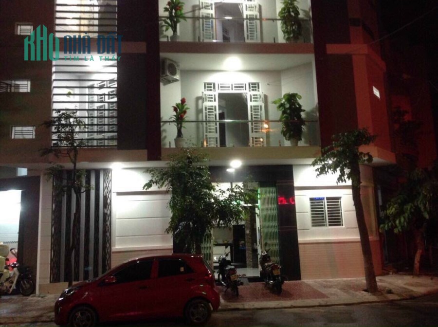 Chính chủ cần bán nhà 2 mặt tiền đường Trần Anh Tông - TP. Quy Nhơn.