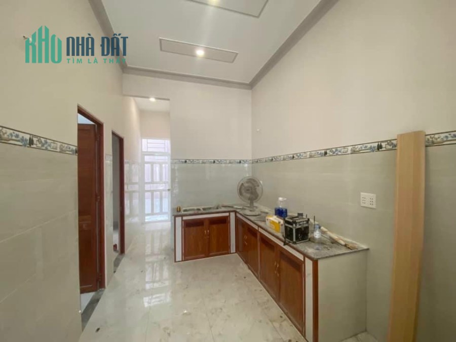 bán nhà đường nhựa số 6 hòa long thnahf phố bà rịa