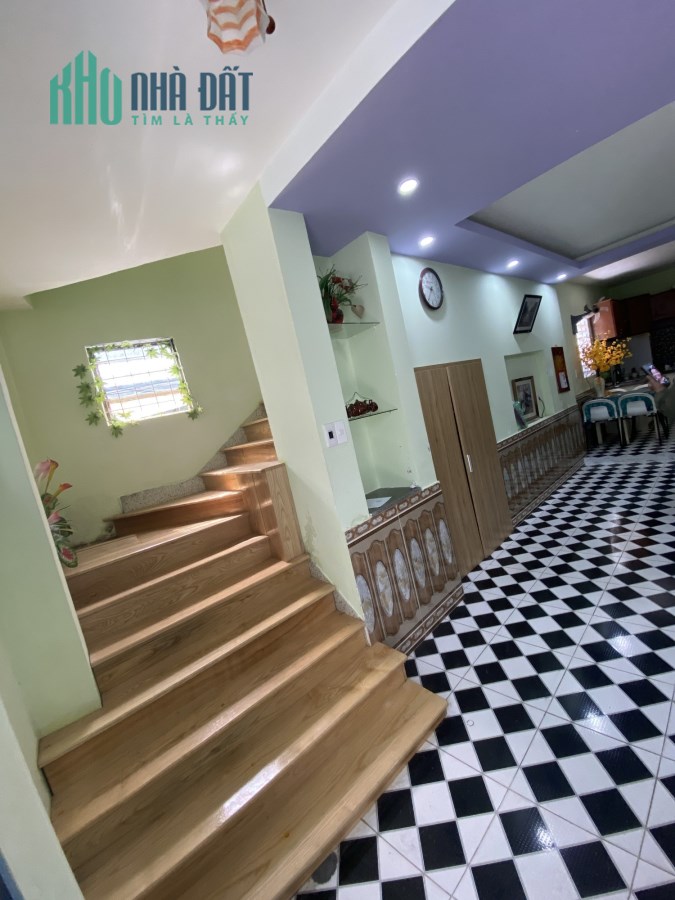 Bán nhà 2 tầng Hoàng Diệu chỉ 1.x tỷ, mới 99%, trung tâm Hải Châu