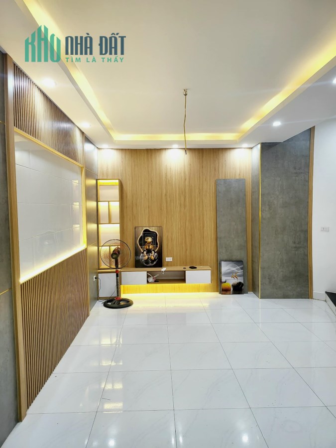 Bán gấp nhà phố Giáp Nhị 50m x 4 tầng lô góc, ngõ nông giá chỉ 5 tỷ