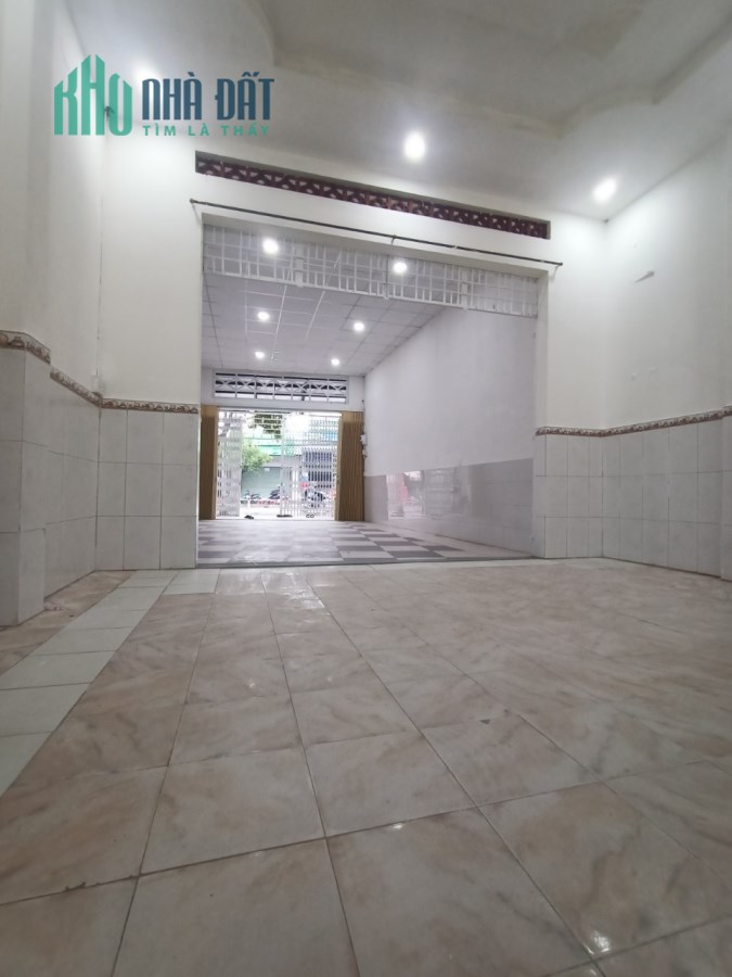 Nhà mặt tiền kinh doanh Lê Văn Quới