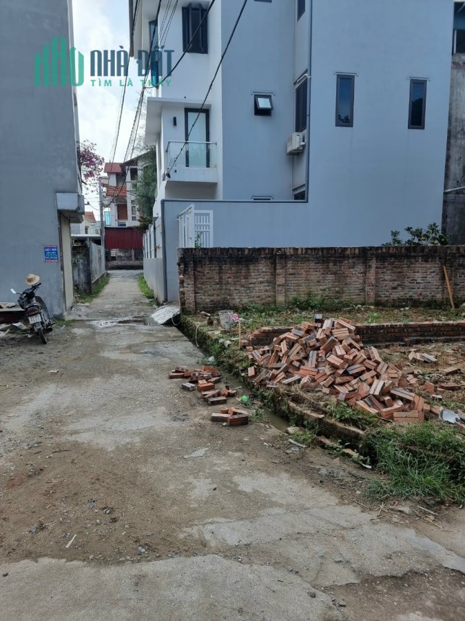 Đất Đông Anh Ngõ Thông đường trước đất 3m mà có 1 tỷ 120 tr tại Nguyên Khê HN