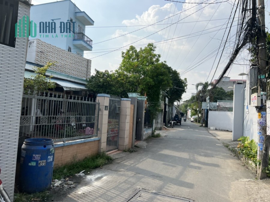 Nhà Ngộp Giá Tốt Đường Số 4 Trường Thọ. DT 110m2 Ngang 5m, Hẻm Xe Tải Rộng 6m. 4 Tỷ 150.