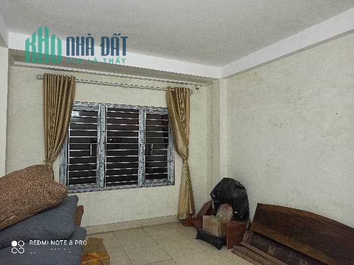 Quá rẻ! Chỉ 2,8 tỷ có nhà 40m2 x 4 tầng, Lệ Mật, Việt Hưng, 4 PN, Nhà đẹp Ở NGAY