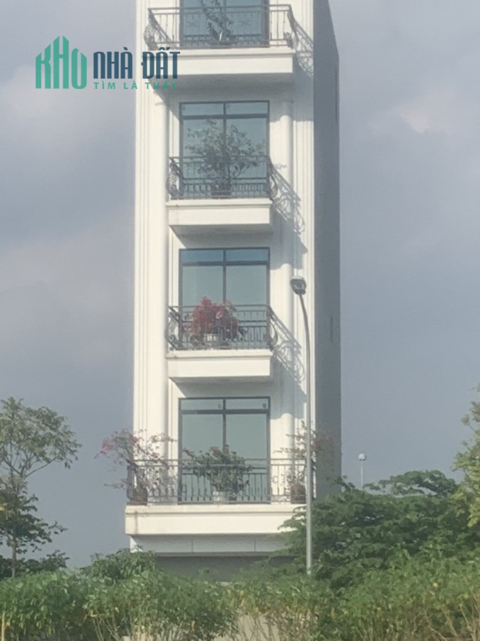 Bán nhà hiếm bán Văn Quán - Hà Đông, 38m2 - 4 Tầng 2 Mặt Tiền Oto Đỗ Cửa