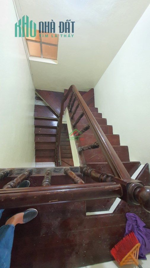 BÁN NHÀ NGÕ NGỌC LÂM 58M 3T MT5 6.2 TỶ LÔ GÓC  Ô TÔ ĐỖ CỬ CÁCH MẶT PHỐ 40M