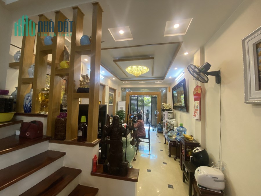 GIA ĐÌNH BÁN GẤP NHÀ PHAN ĐÌNH GIÓT. Diện tích 56m2. Giá 6,6 tỷ