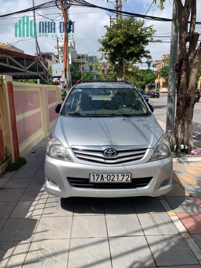 Gía đình bán xe  inova G sx 2009 bán 265tr