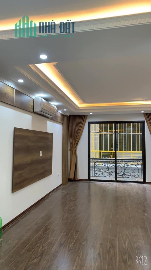 HÀNG XÓM NGOẠI GIAO ĐOÀN chỗ đỗ cửa  ,KINH doanh ,Văn phòng, spa,tiệm tóc 55M 6 ầng 6,5 tỷ
