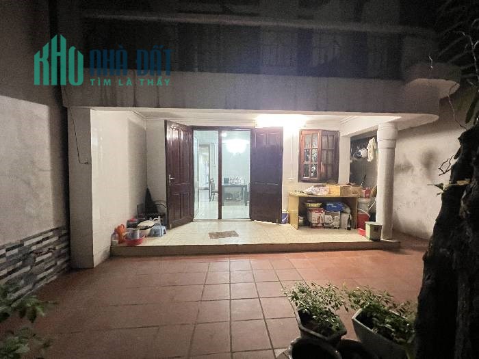 Bán Đất Tặng Nhà 3 Tầng Tại Đường Giải Phóng 220m2