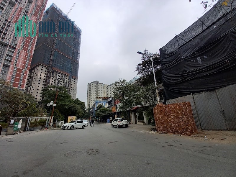 Bán Biệt thự Văn Khê view hồ, 203m2, mt13.5m, kinh doanh, giá 25 tỷ