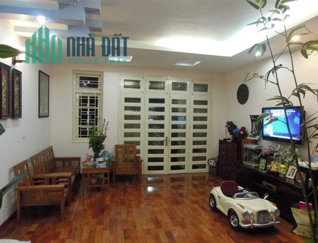 Bán nhà phân lô khu TT đại học Sư Phạm, ngõ 199 Trần Quốc Hoàn 44 m2 x 4 t mt 4,1 m giá 8,5 tỷ