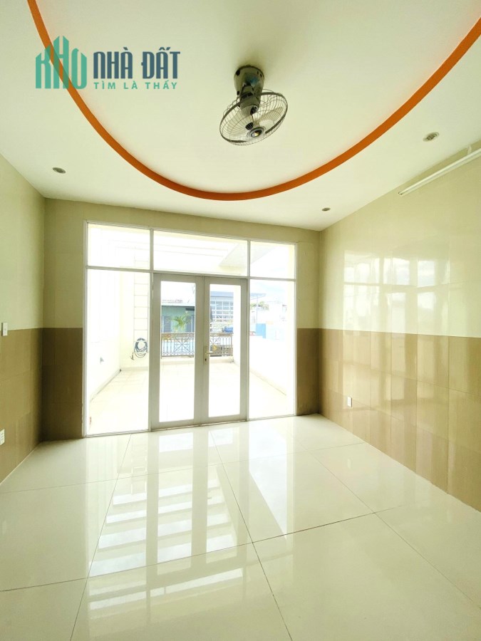 Nhà Thống Nhất HXH đỗ cửa, khu kinh doanh Tân Phú 58m2, 4 Tầng, Chỉ 4 tỷ hơn.