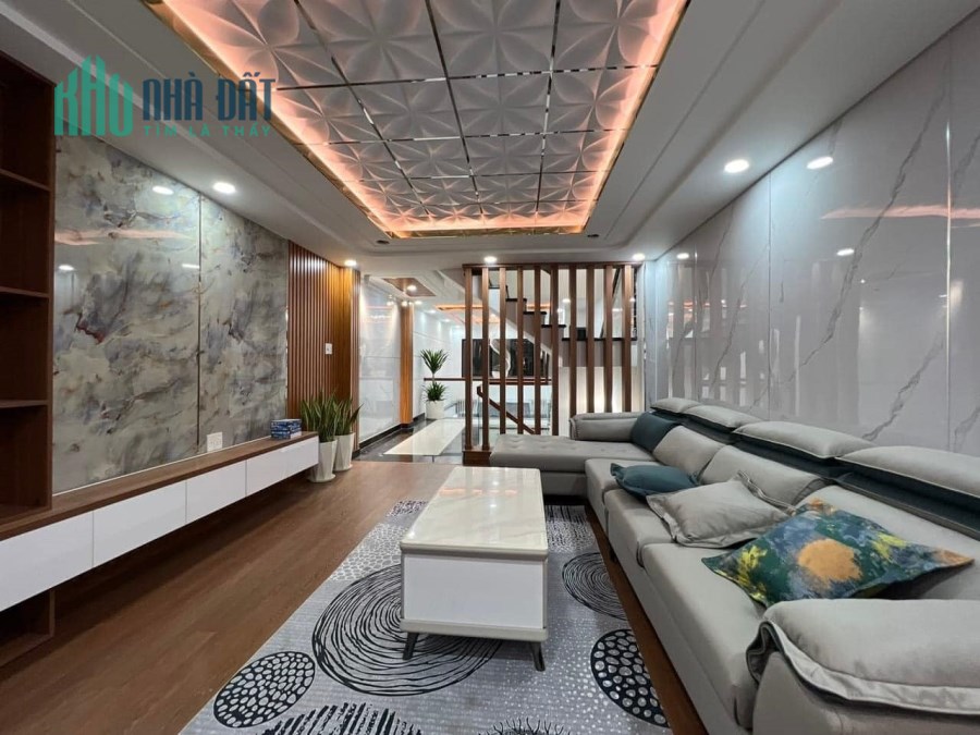 CẦN BÁN NHÀ TRƯỜNG CHINH.P15.Q TÂN BÌNH,4 x17m .5 TẦNG BTCT,4PN, 5WC. CHỈ 7.4 TỶ