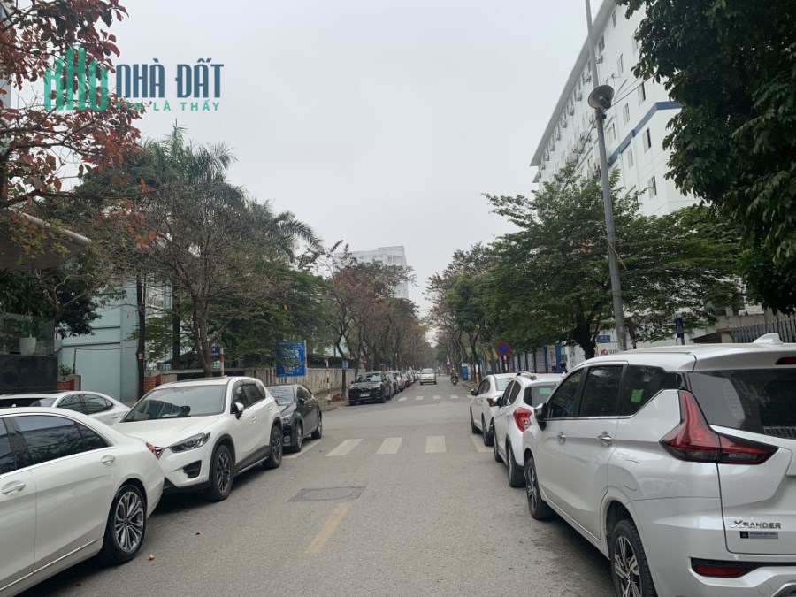 Bán Tòa Nhà Văn Phòng 7 Tầng, Nguyễn Cơ Thạch, Thang Máy Hiện Đại, DT 90, Giá 21 tỷ.