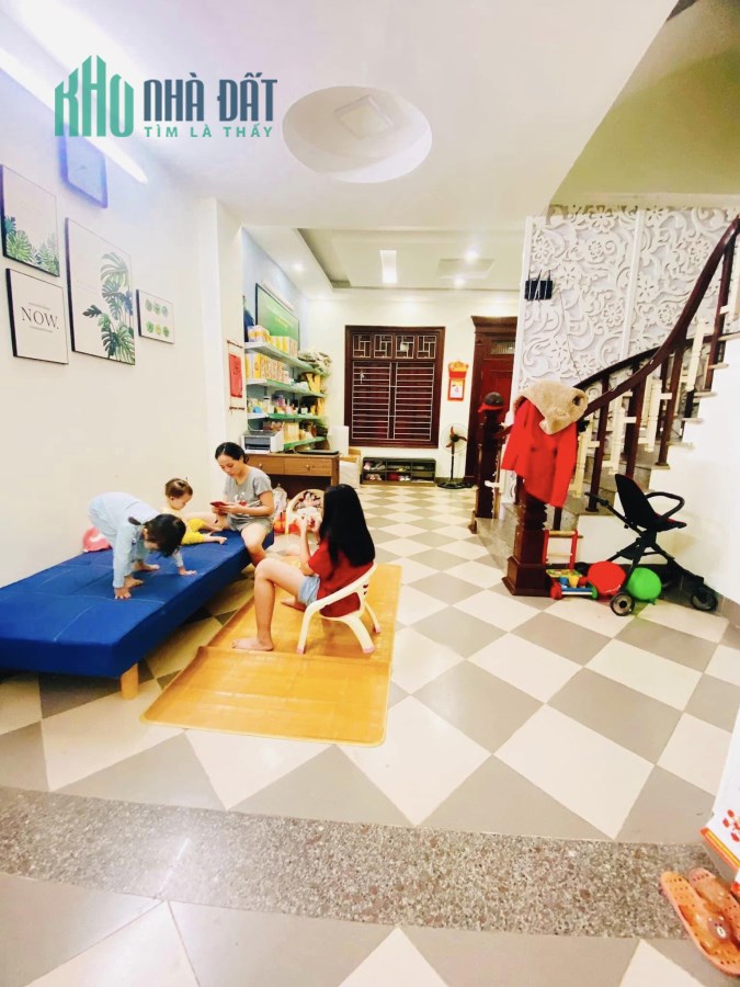 Bán phố Tăng Thiết Giáp, Cổ Nhuế: 45m2*6T. MT4,5m. 3 thoáng. OTO đỗ. 5m Mặt phố. Nhích 5tỷ