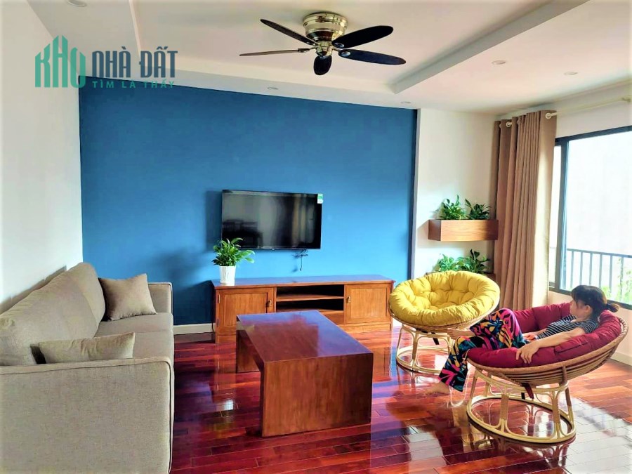 2 thoáng, 8m Mặt phố. Bán nhà Trần Cung, Hoàng Quốc Việt: 45m2*6T. MT4m. Nhích 5 tỷ