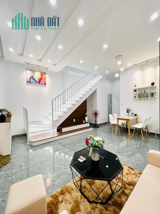 Hải  Châu -  Đinh Tiên Hoàn -  Kiệt oto - Chỉ nhỉnh 2 tỷ