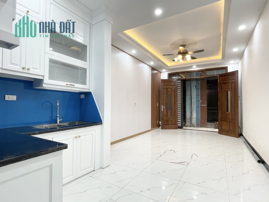 Bán nhà Phố Khương Đình, Thanh Xuân, gần Ngã Tư Sở, 33m2, 5 tầng,