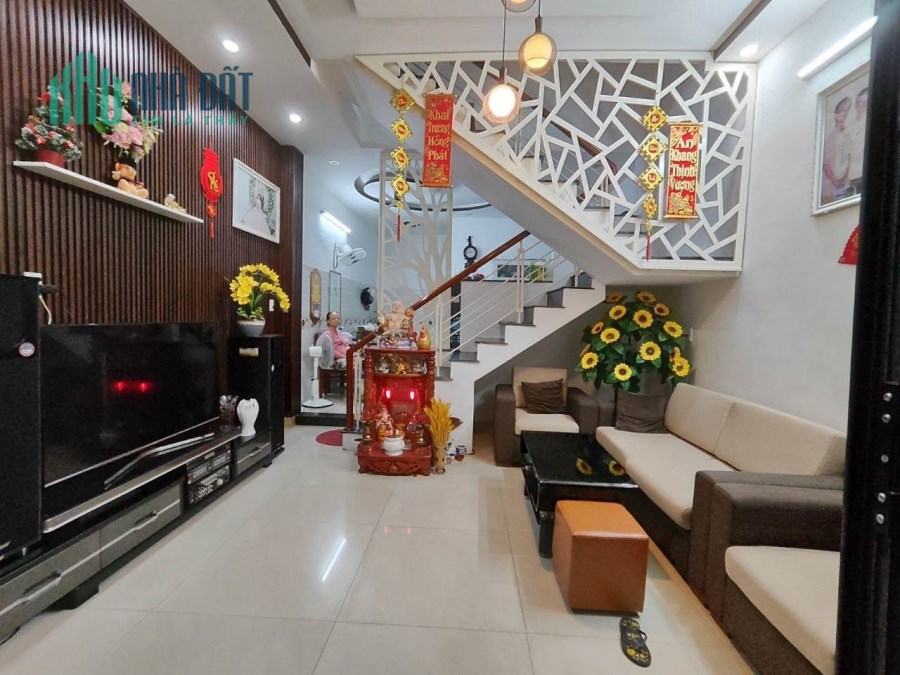 Nhà Mặt Tiền Lý Thái Tông,  125m2, 4 tầng đẹp , KD