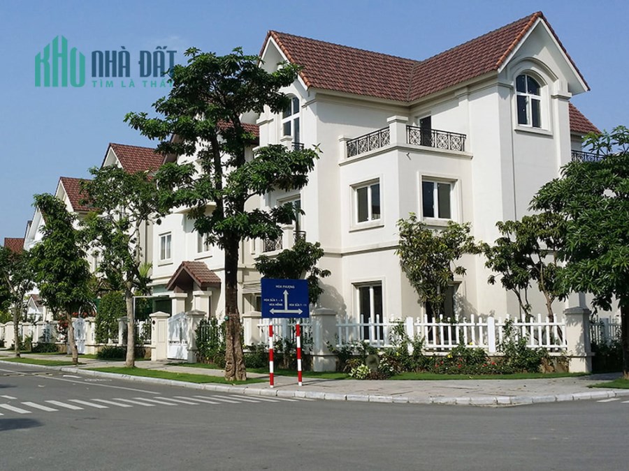 BIỆT THỰ VINHOMES RIVERSIDE - ĐẸP - SANG - MỊN - THANG MÁY HIỆN ĐẠI