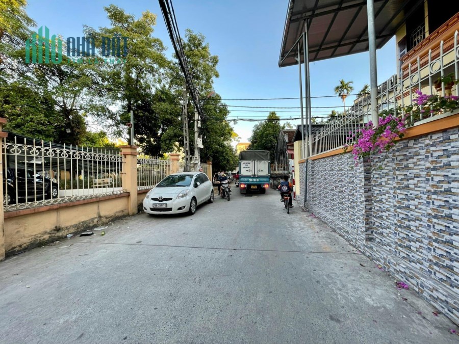 BÁN NHÀ LA KHÊ - HÀ ĐÔNG. DT: 92M, 5 TẦNG, MT: 4.8M, GIÁ 8,X TỶ. - ĐƯỜNG RỘNG -  ÔT ÔVÀO NHÀ - NỘI