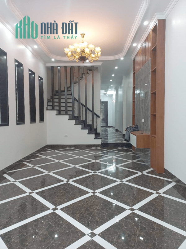 Bán nhà kinh doanh, thang máy, ô tô vào nhà Tân Mai, Hoàng Mai, 68m2 giá 13,2 tỷ