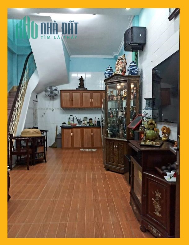 Trần Quý Cáp sát phố, ngõ thông rộng, DT38m2 x 6t, MT4m, 4 tỷ.
