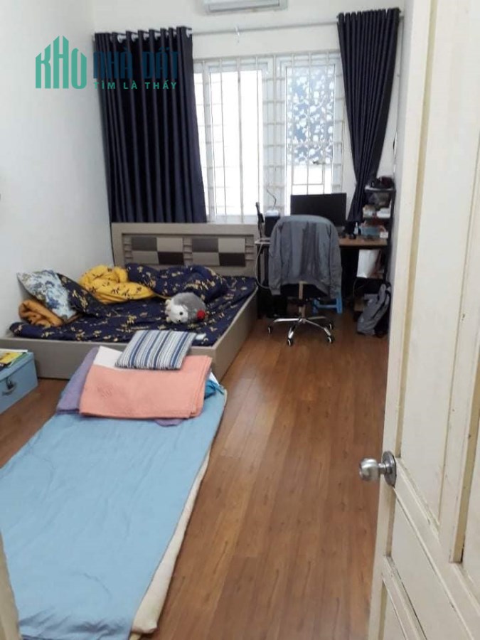 Bán nhà mặt phố Giảng Võ, DT31m2, MT3,1m. 8,9 tỷ. 0338080356