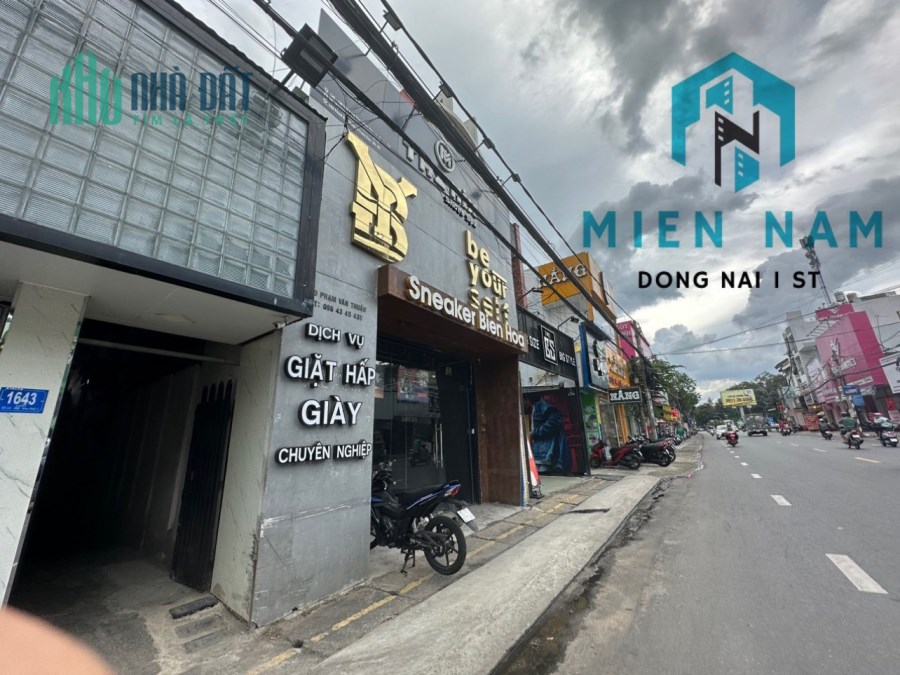 CHO THUÊ 1 LẦU  MẶT TIỀN PHẠM VĂN THUẬN CHỈ 22 TRIỆU