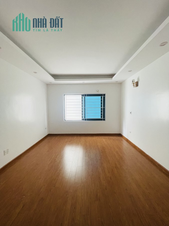BÁN NHÀ CẦU DIỄN-32m-5 tầng-NHÀ MỚI-OTO CÁCH 3M-CHỈ 2TỶ