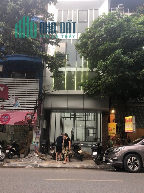 Cho thuê nhà KBT 8,5 Tầng số 143 Phố Kim Ngưu. MB: 198m2 MT: 5,5m thiết kế mỗi tầng 2 phòng, vệ