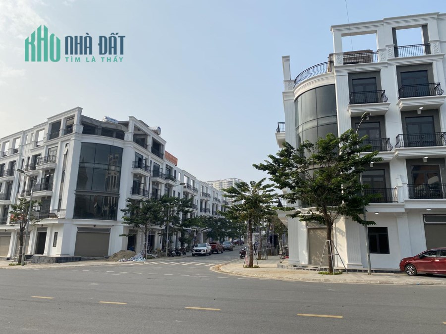 Siêu phẩm giữa Phố Cổ TP Lào Cai. Mua 1 lời 3. Sở hữu nhà Sang trên đất Vàng. Liên hệ: 0989 143 356