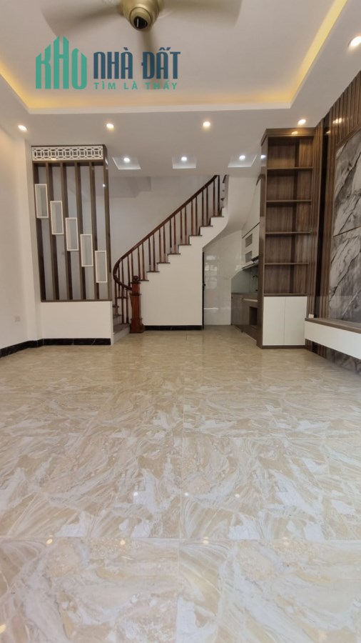 Căn GÓC đẹp, Gần Ô tô tránh –  Vạn Phúc Hà Đông. DT35mx5T.  Giá 4,3 tỷ.