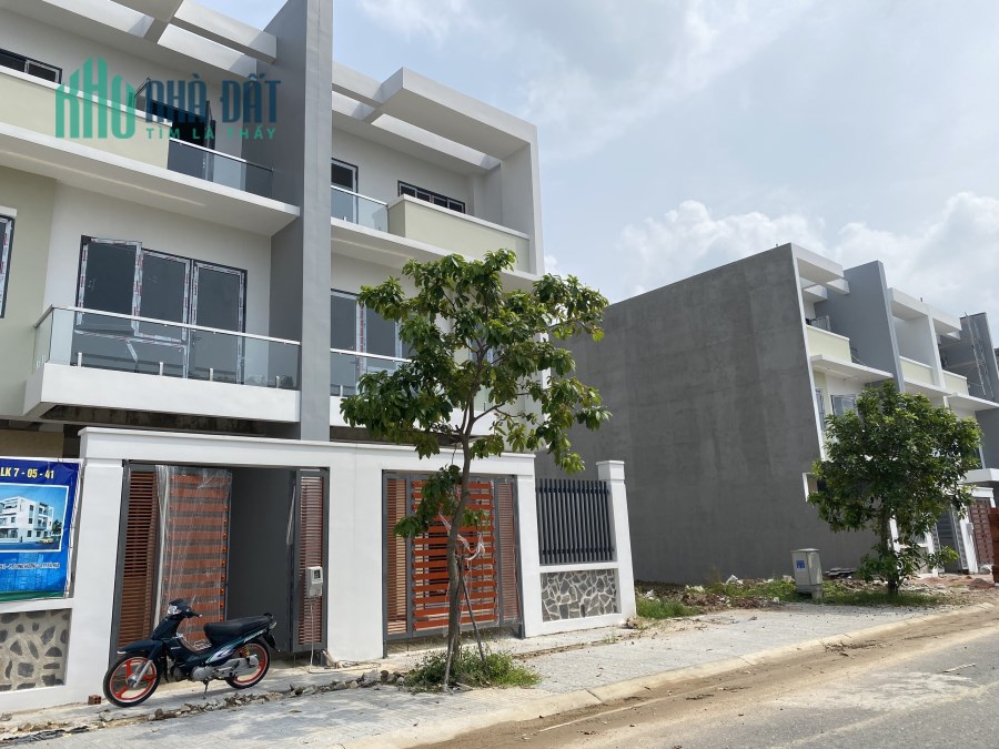 Bán đất nền Bà Rịa City Gate Trung tâm tp Bà Rịa  Liên hệ : 0901325595
