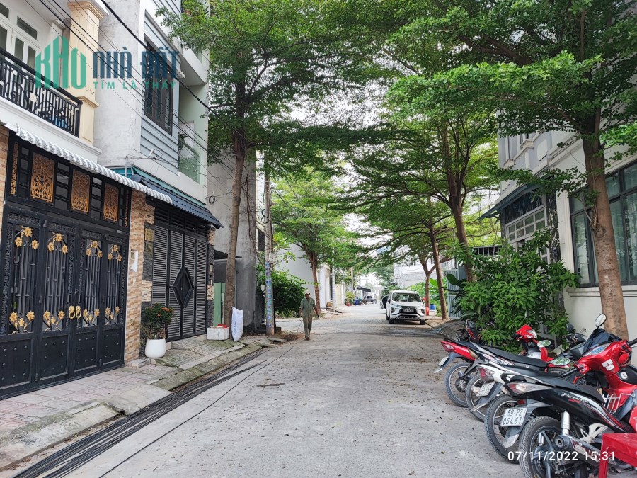 Lô đất đường 827 phú hữu diện tích 59m, vị trí đẹp giá tốt, khu dân cư hiện hữu