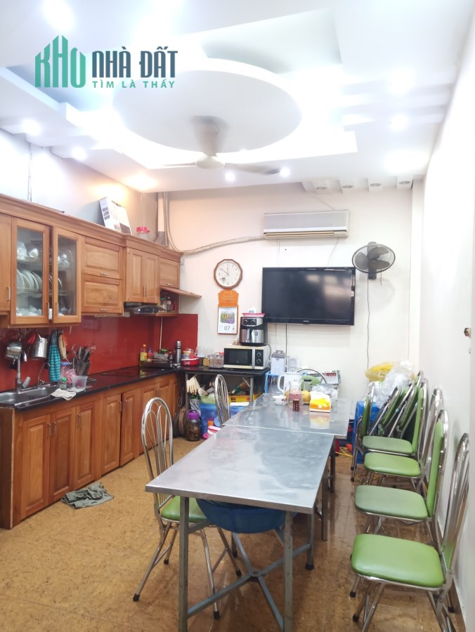 Bán nhà Nguyễn Cao 50mx5TxMt4m, ngõ nông, thoáng, ở sướng, 7.45 tỷ. LH: 0366051369