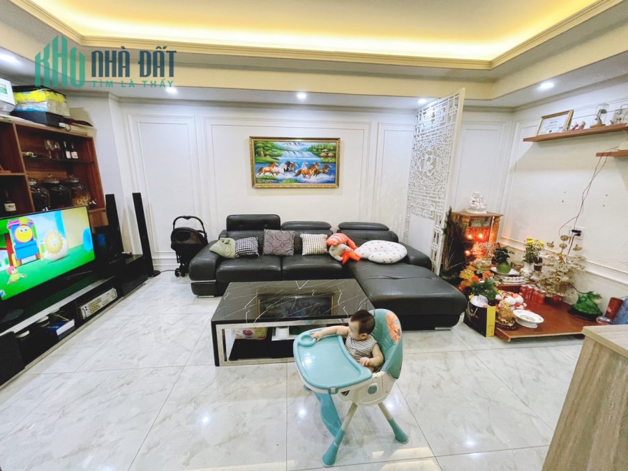 Chính chủ bán căn hộ homyland 3 - 81m2 full nội thất 2p2wc