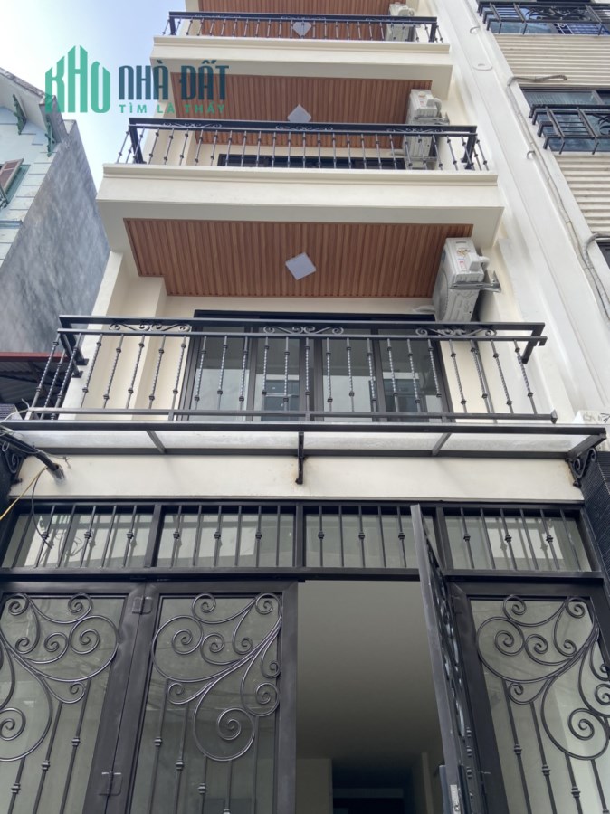 Cho thuê căn hộ tại ngõ 205 Lạc Long Quân, Cầu Giấy, HN