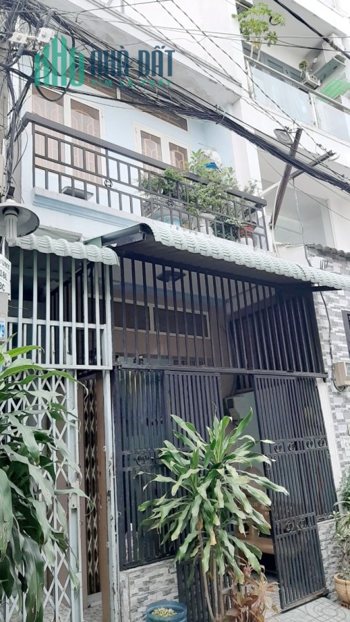 Nhà bán ngay hẻm chợ Sáng Bông Sao Bùi Minh Trực P5Q8. Giá 4,95 tỷ TL