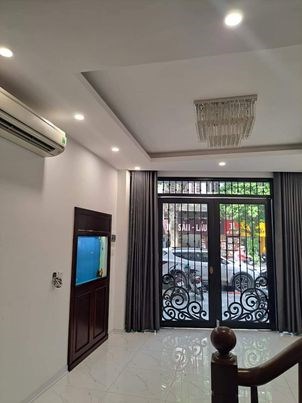 MẶT PHỐ LÝ THÁI TỔ - HOÀN KIẾM, KD, NGAY NGÃ TƯ LÒ SŨ, 28M, 4T, MT: 4.1M,  34 TỶ